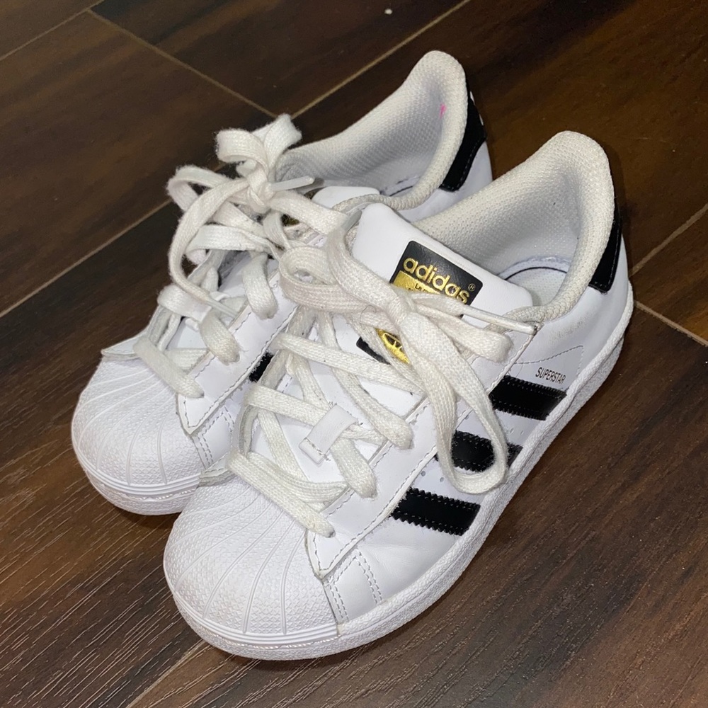 Adidas Classic